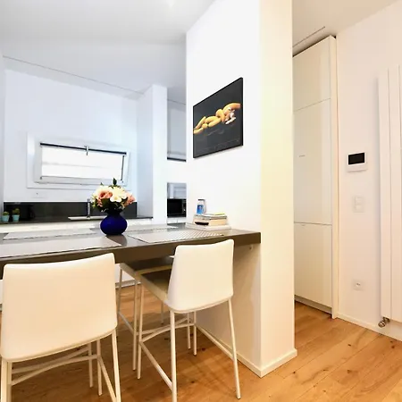 Lake Modern Suites - Free Parking Lugano Exterior photo