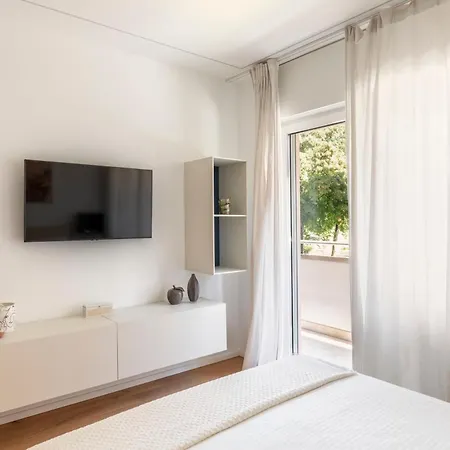 Lake Modern Suites - Free Parking Lugano Exterior photo